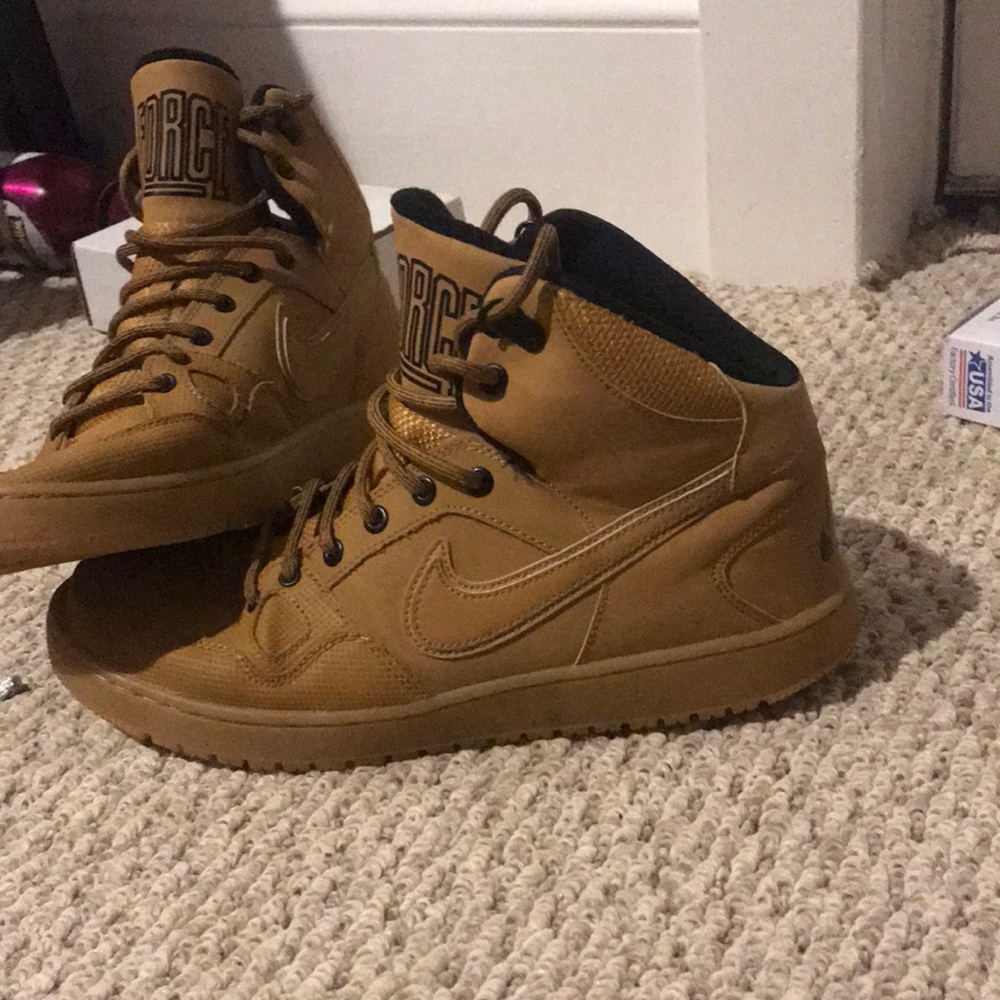 NIKE Son of the Forces